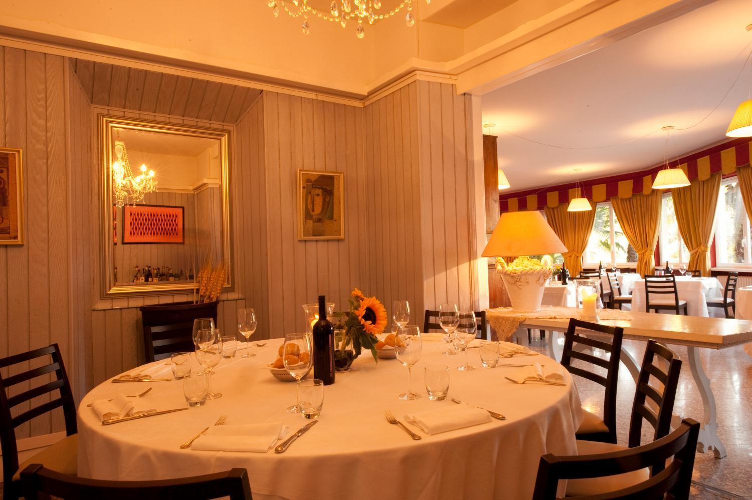 Hotel Serenella 巴韦诺 外观 照片