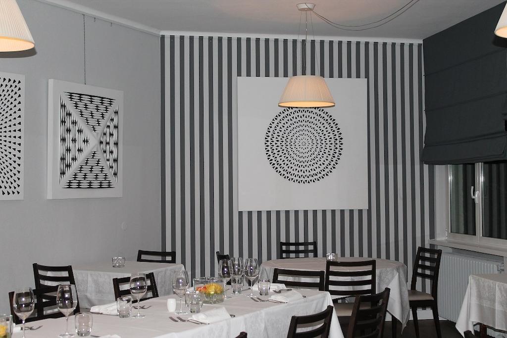 Hotel Serenella 巴韦诺 外观 照片